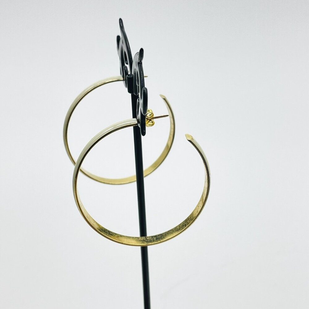 Hoop Earrings White Enameled Gold Tone Classic Career Everyday - Picture 6 of 9